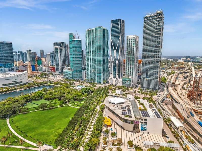 2 bedroom Condominium at 900 Biscayne Blvd 1708, 900 BISCAYNE BAY CONDO, Miami — photo 2
