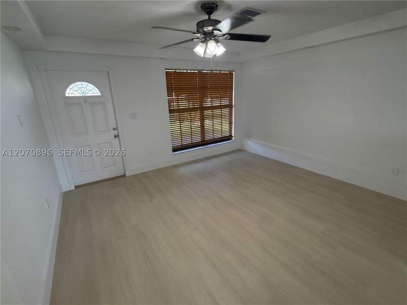 3 bedroom SingleFamilyResidence at 26220 SW 127th Ave, Meadow Wood Manor Sec I, Homestead — photo 2