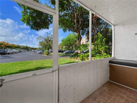 8411 NW 8th St 102, Miami FL - photo 19 of 25