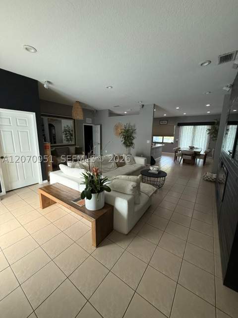 1825 SE 20th Rd, Homestead FL - photo 7 of 19