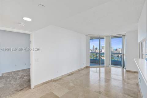 21205 Yacht Club Dr 2310, Aventura FL - photo 13 of 35