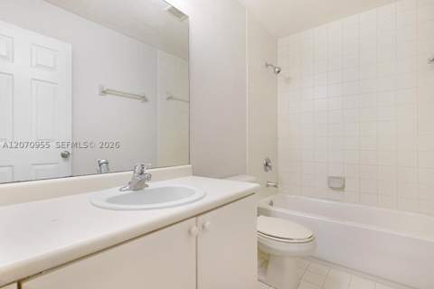2828 SE 16th Ave 114, Homestead FL - photo 13 of 34