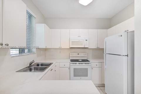 2828 SE 16th Ave 114, Homestead FL - photo 22 of 34