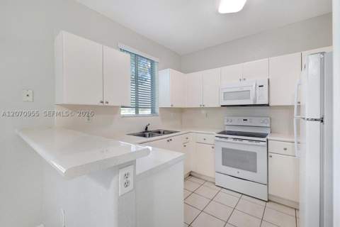 2828 SE 16th Ave 114, Homestead FL - photo 24 of 34