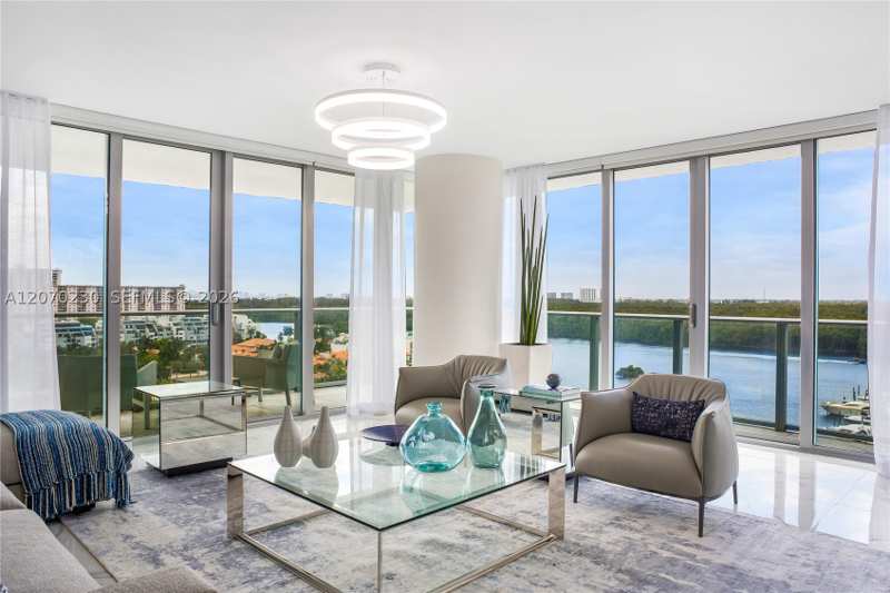 3 bedroom Condominium at 330 Sunny Isles Blvd 5-1102, Parque Towers Condo, Sunny Isles Beach — photo 1