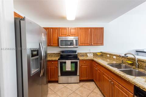 11103 NW 83rd St 207, Doral FL - photo 9 of 38