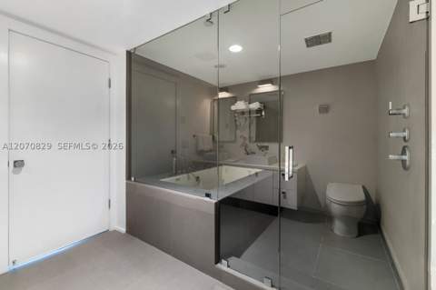 5875 Collins Ave 1102, Miami Beach FL - photo 17 of 57