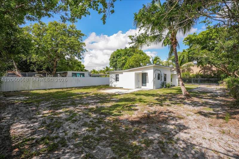 2 bedroom SingleFamilyResidence at 14035 NW 6th Ave, Nichols Heights, North Miami — photo 4