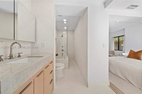638 NE 141st St, North Miami FL - photo 12 of 20