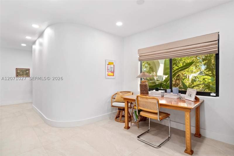 4 bedroom SingleFamilyResidence at 638 NE 141st St, Rucks Park, North Miami — photo 4