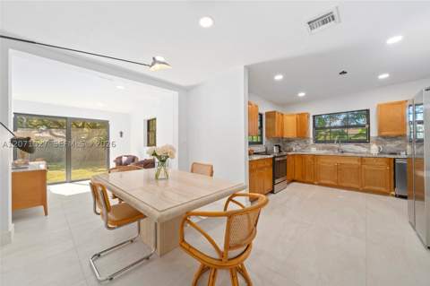 638 NE 141st St, North Miami FL - photo 7 of 20