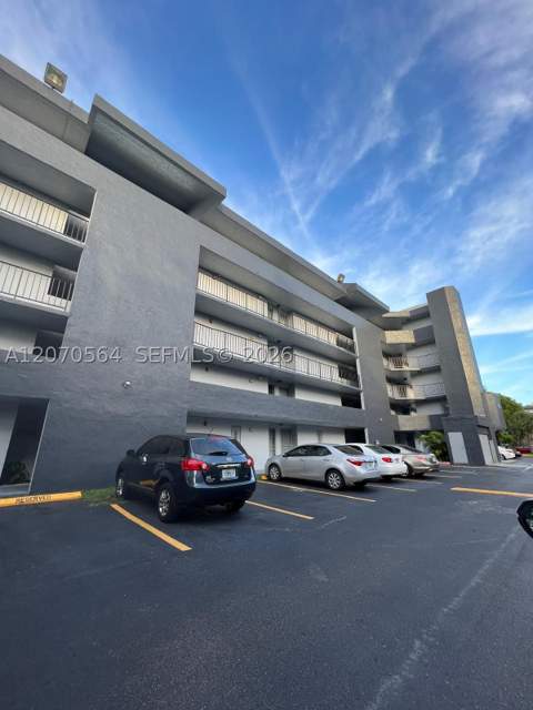 310 Fontainebleau Blvd 204, Miami FL - photo 9 of 17