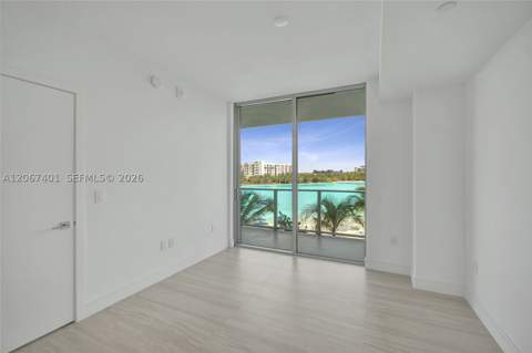 2411 Laguna Circle 208, Miami FL - photo 13 of 54