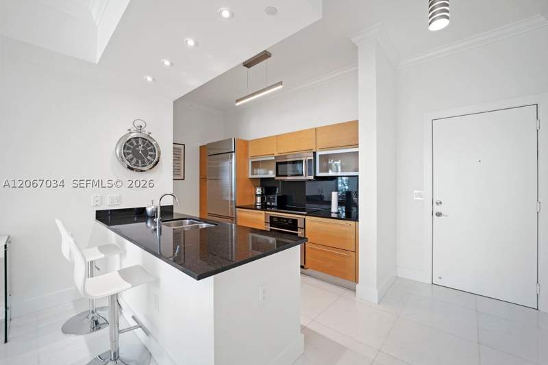 1 bedroom Condominium at 950 Brickell Bay Dr 4600, The Plaza 851 Brickell Co, Miami — photo 4