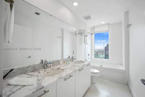 950 Brickell Bay Dr 4600, Miami FL - photo 9 of 20