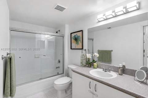 816 NW 11th St 607, Miami FL - photo 11 of 18