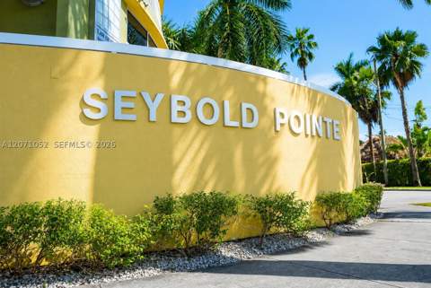 816 NW 11th St 607, Miami FL - photo 12 of 18