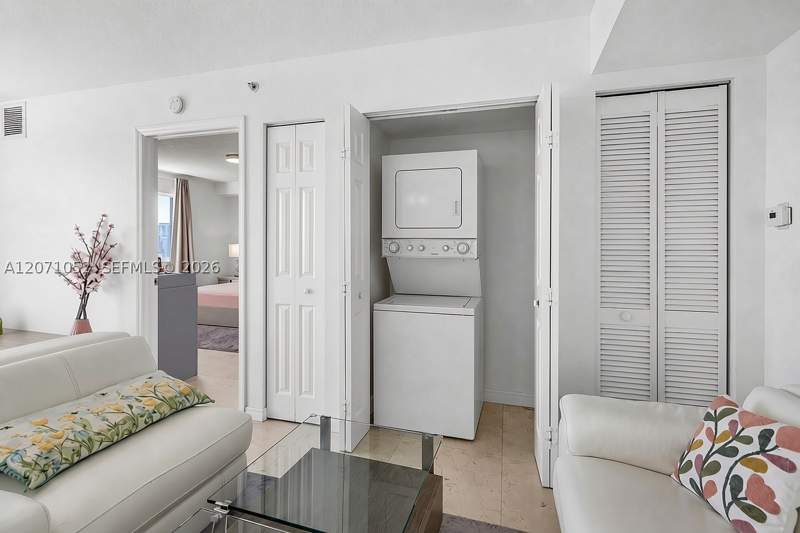 2 bedroom Condominium at 816 NW 11th St 607, Seybold Pointe Condo, Miami — photo 3