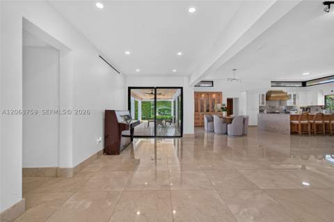 8880 SW 149th St, Palmetto Bay FL - photo 7 of 37