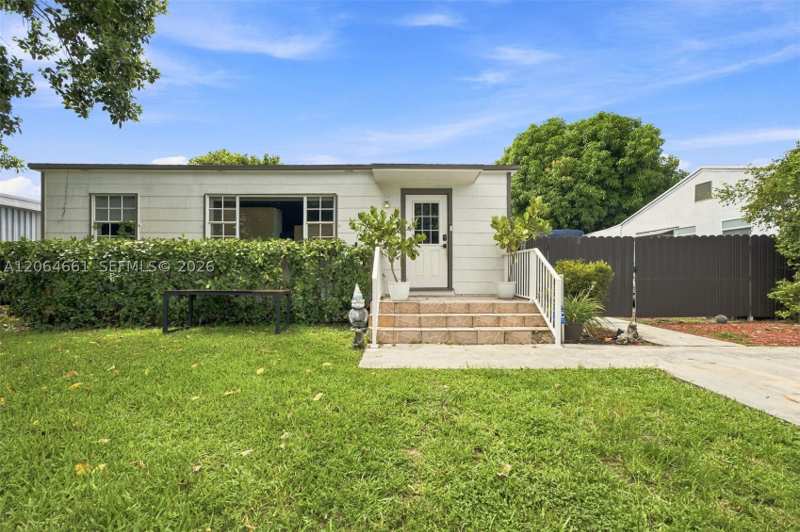 4 bedroom SingleFamilyResidence at 240 Carlisle Dr, Country Club Estates Sec, Miami Springs — photo 1
