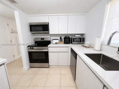 8500 SW 109th Ave 6-220, Miami FL - photo 10 of 53
