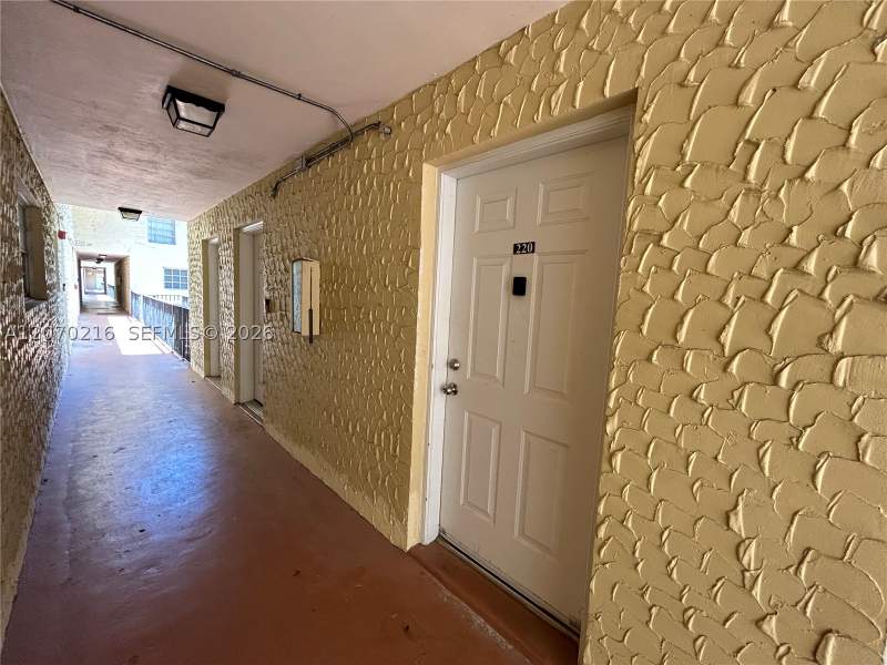 2 bedroom Condominium at 8500 SW 109th Ave 6-220, Courtyards At Kendall Con, Miami — photo 3