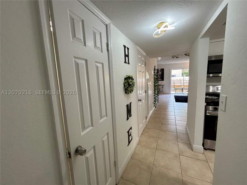2 bedroom Condominium at 8500 SW 109th Ave 6-220, Courtyards At Kendall Con, Miami — photo 4