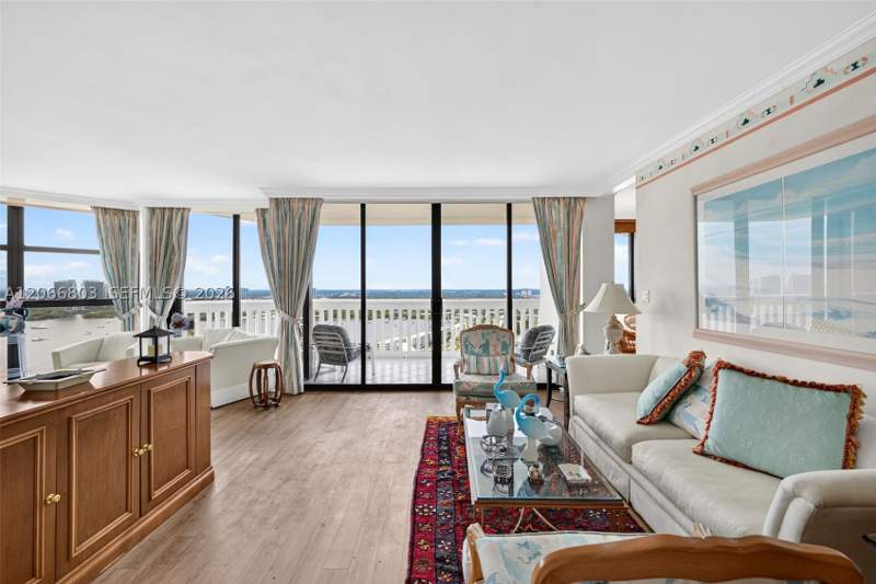 2 bedroom Condominium at 1000 Island Blvd 2911, 1000 Isl Blvd Williams Is, Aventura — photo 4