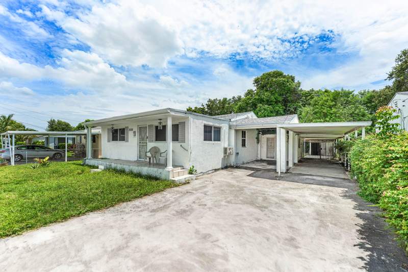 3 bedroom SingleFamilyResidence at 2030 NW 43rd Street, Green Close, Miami — photo 3