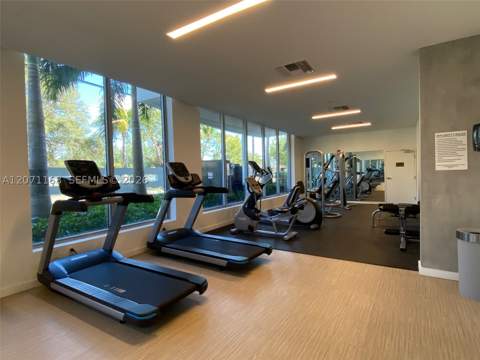 13800 Highland Dr Ph3, North Miami Beach FL - photo 14 of 21