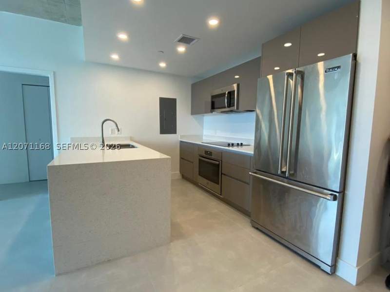 2 bedroom Condominium at 13800 Highland Dr Ph3, The Highlands Condo, North Miami Beach — photo 3