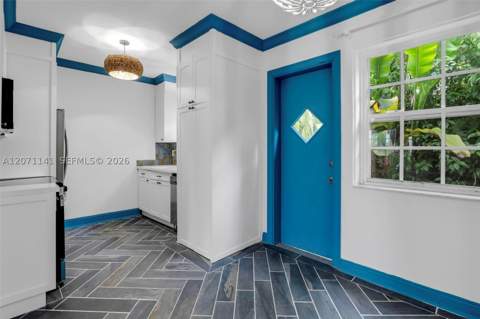 1605 Michigan Ave 929, Miami Beach FL - photo 13 of 23
