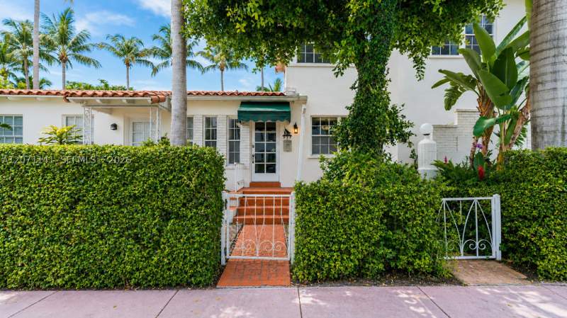 1 bedroom Villa at 1605 Michigan Ave 929, The Exotic Villas Condo, Miami Beach — photo 2