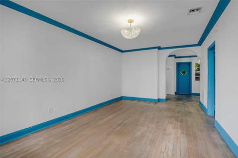 1605 Michigan Ave 929, Miami Beach FL - photo 7 of 23