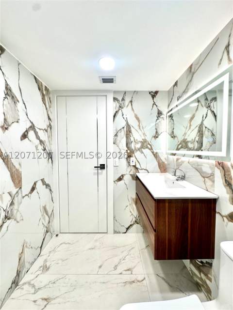 671 NE 195th St 205E, Miami FL - photo 13 of 39