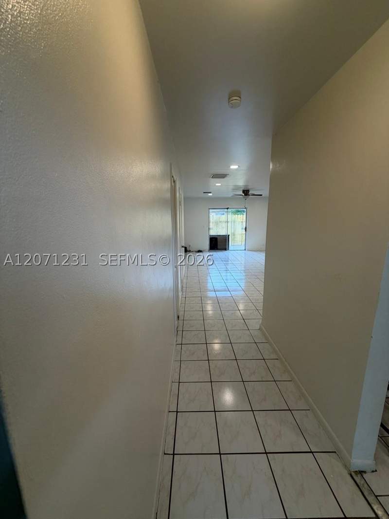 2 bedroom Townhouse at 2065 NE 139th St, Arch Creek Highlands, North Miami Beach — photo 4