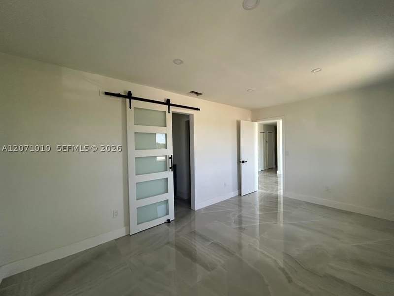 3 bedroom SingleFamilyResidence at 345 SW 18th Ave, Avocado Villas, Homestead — photo 2