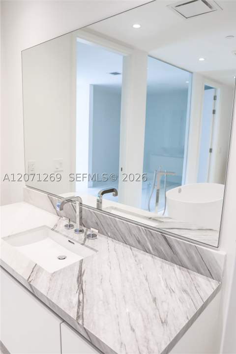 700 NE 26th Ter 4403, Miami FL - photo 21 of 59