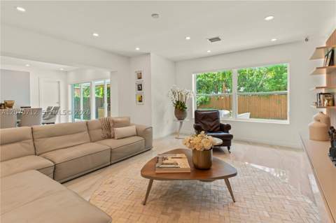221 NE 44th St, Miami FL - photo 21 of 40