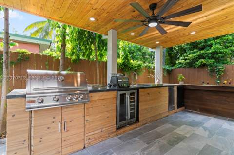 221 NE 44th St, Miami FL - photo 7 of 40