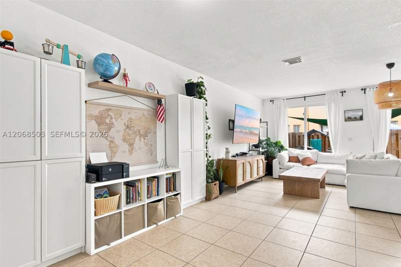 3 bedroom Townhouse at 16628 SW 79th Ter, Kendalland, Miami — photo 3