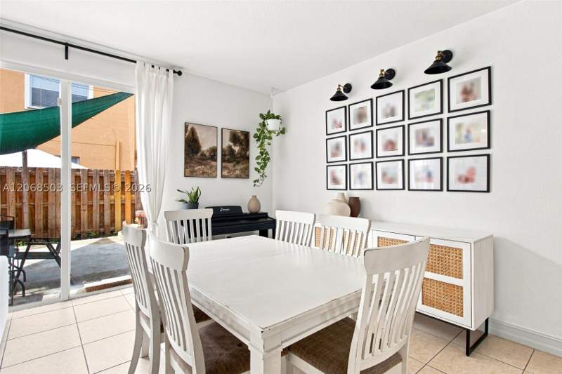 3 bedroom Townhouse at 16628 SW 79th Ter, Kendalland, Miami — photo 5