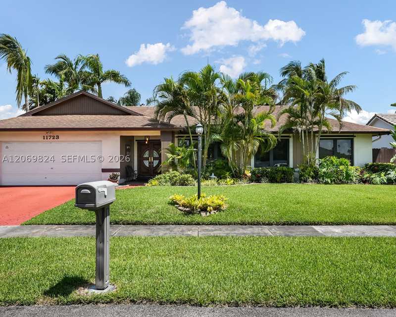 4 bedroom SingleFamilyResidence at 11723 SW 95th Ter, Glen Cove West Sec 1, Miami — photo 1