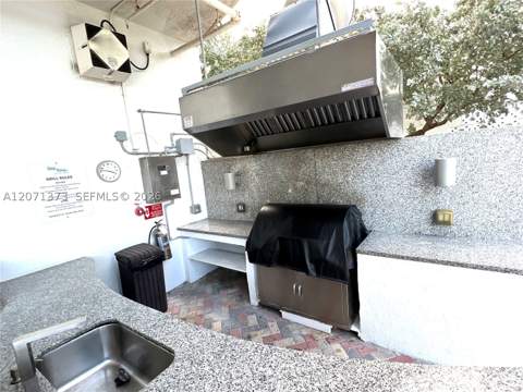 6515 Collins Ave 1801, Miami Beach FL - photo 21 of 23