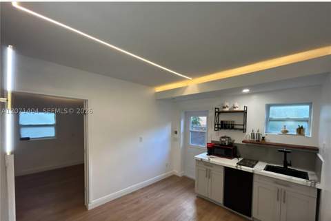 661 NE 164th Ter, Miami FL - photo 15 of 25