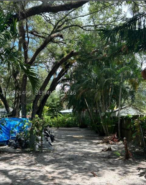 661 NE 164th Ter, Miami FL - photo 20 of 25