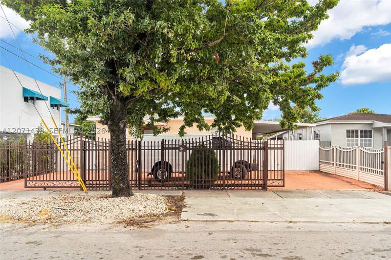 5 bedroom SingleFamilyResidence at 31 SW 58th Ct, Flagler Lawn, Miami — photo 2