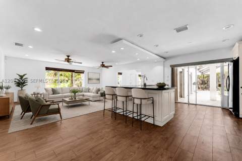 11890 SW 72nd Pl, Pinecrest FL - photo 10 of 46