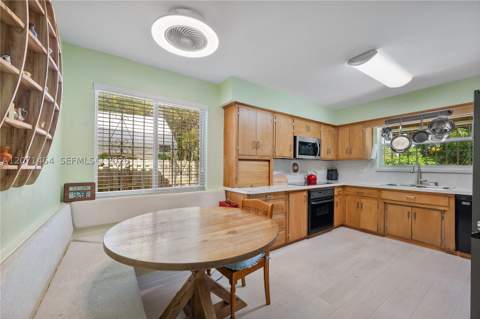 5775 SW 57th Ter, Miami FL - photo 11 of 27