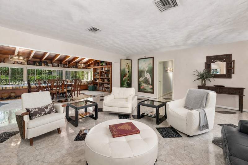 3 bedroom SingleFamilyResidence at 5775 SW 57th Ter, Orchard Heights 1st Addn, Miami — photo 4